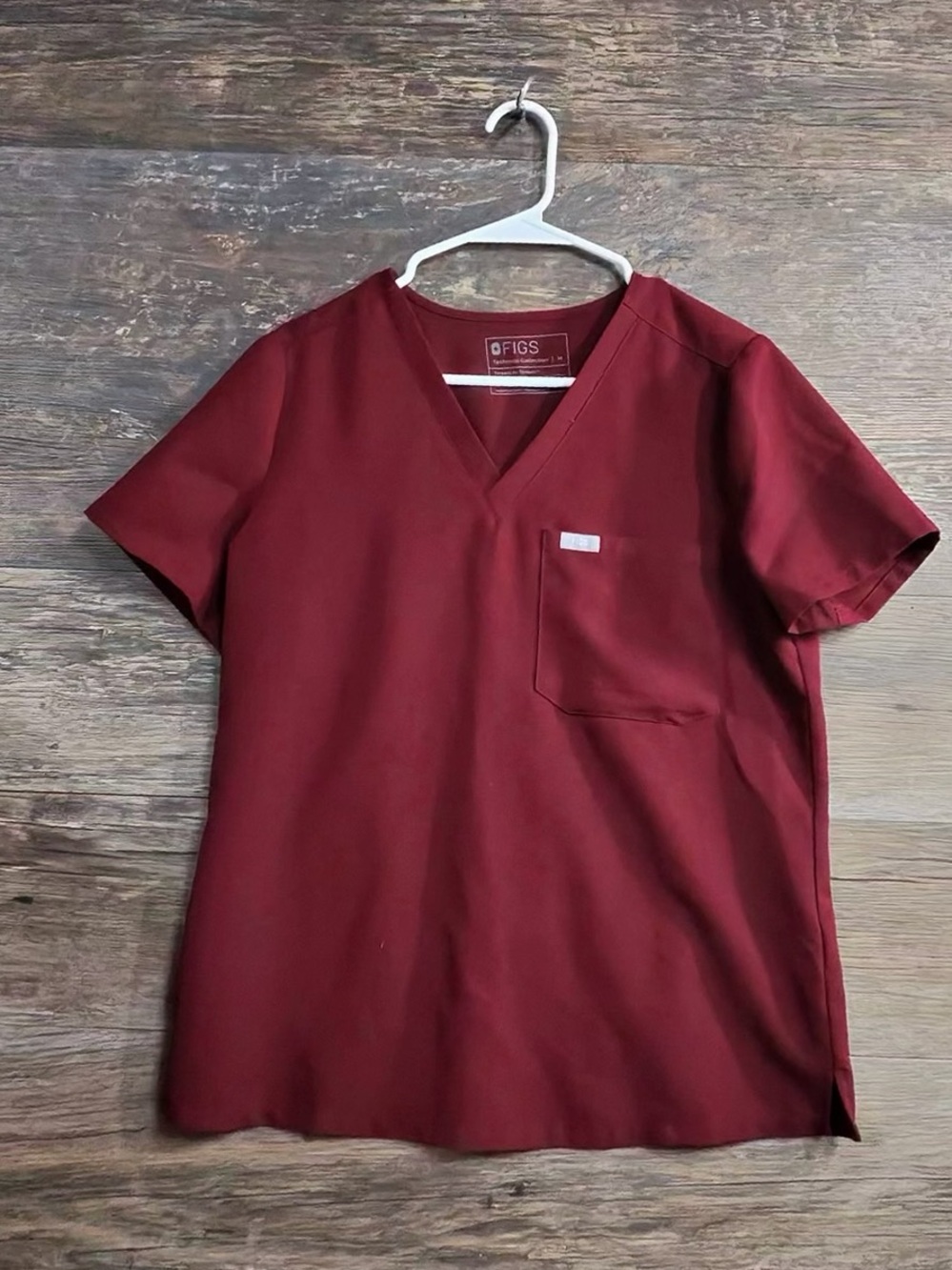 Figs Women’s V-Neck Scrub Top in Burgundy Red